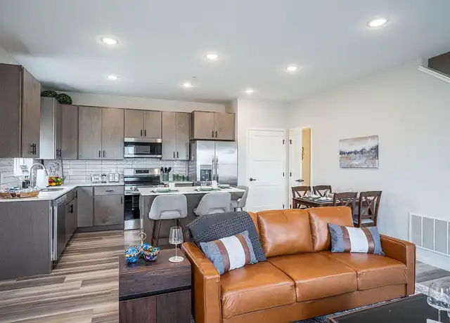 Property at Gateway Court Townhomes - 1220 Taylor St, Shakopee, MN, 55379, 3 beds, 2.5 baths, [object Object]