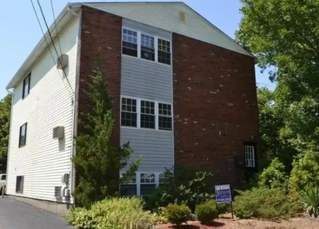Property at 41 Woodward Ave Unit 3F, East Providence, RI, 02914, 2 beds, 1 bath, [object Object]