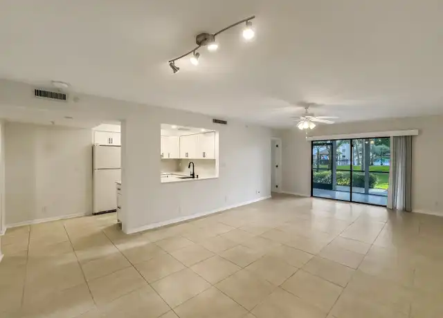 Property at 2112 S Cypress Bend Dr #104, Pompano Beach, FL, 33069, 2 beds, 2 baths, [object Object]