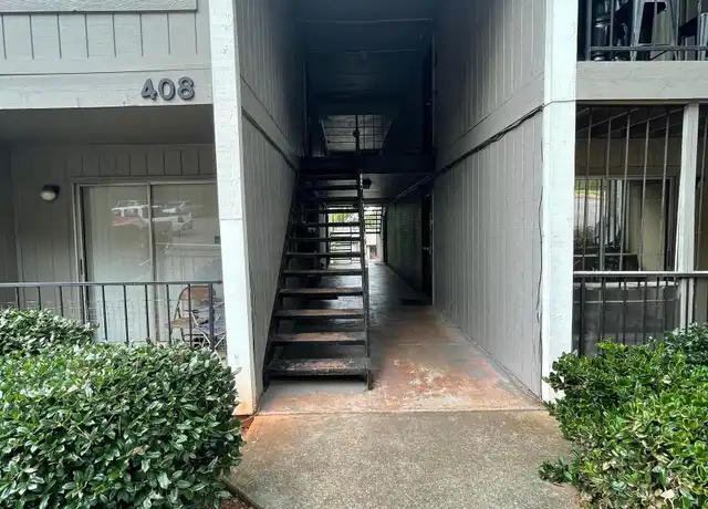 Property at 408 Skyview Dr Unit B, Birmingham, AL, 35209, 1 bed, 1 bath, [object Object]