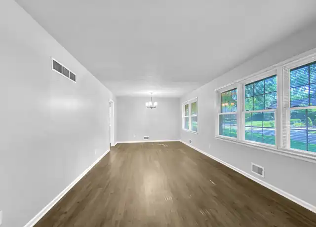 Property at 3908 Stonewall Ave, Independence, MO, 64055, 3 beds, 2 baths, [object Object]