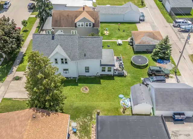 Property at 142 N Main St, Kimberly, WI, 54136, 2 beds, 1 bath, [object Object]