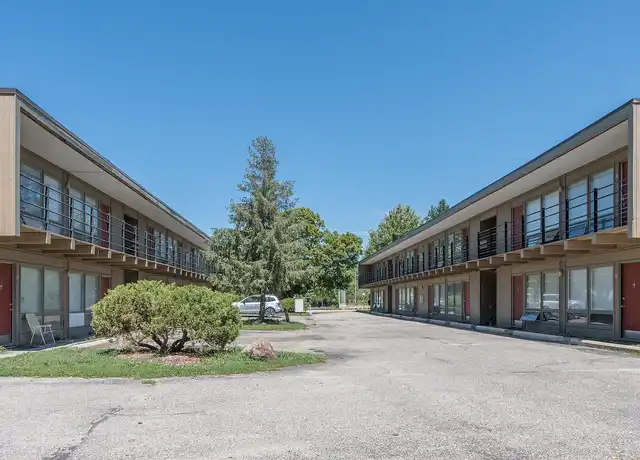 Property at The Colby Apartments - 1806 2nd St SW, Rochester, MN, 55902, 1 bed, 1 bath, [object Object]