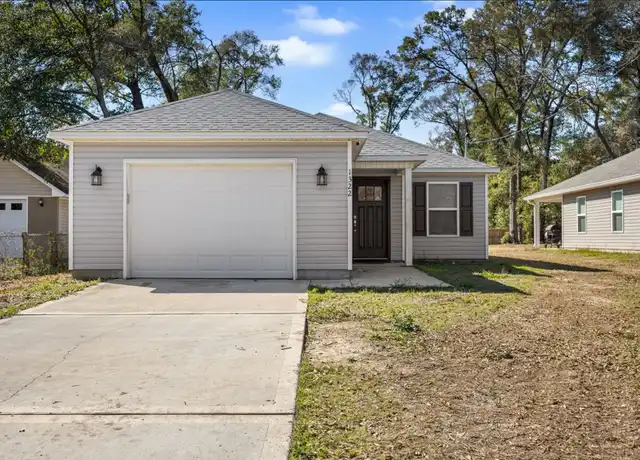 Property at 1322 N Pearl St, Crestview, FL, 32536, 3 beds, 2 baths, [object Object]