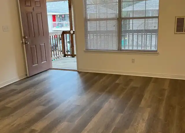 Property at 2816 Bradford Pl NW Unit 4, Fort Walton Beach, FL, 32547, 2 beds, 2 baths, [object Object]