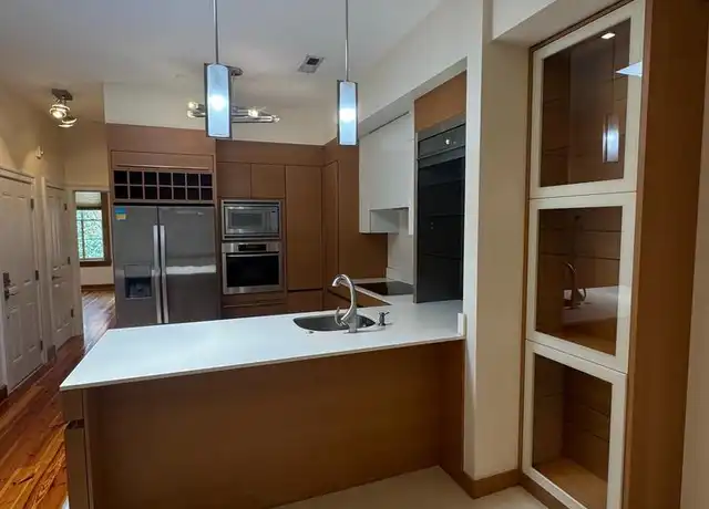 Property at 933 N Calvert St Unit C, Baltimore, MD, 21202, 2 beds, 2 baths, [object Object]