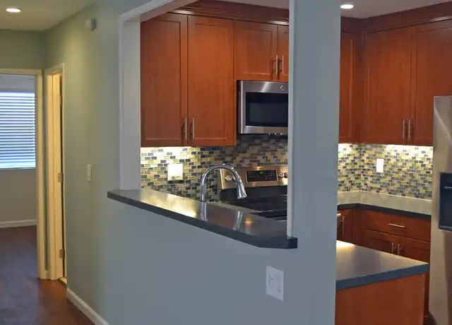 Property at 3883 Jewell St Unit c01, San Diego, CA, 92109, 2 beds, 2 baths, [object Object]