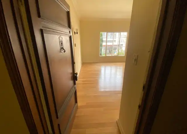 Property at 8262 Norton Ave Unit 103, West Hollywood, CA, 90046, 0 beds, 1 bath, [object Object]