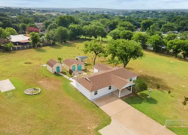Property at 744 N Crockett St, Granbury, TX, 76048, 3 beds, 2 baths, [object Object]