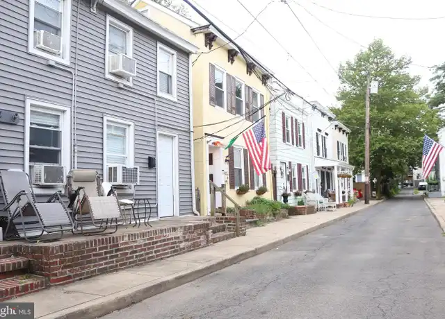 Property at 22-24 Miles Ave Unit 22, Bordentown, NJ, 08505, 2 beds, 1 bath, [object Object]