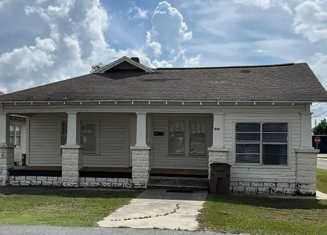 Property at 235 SW Columbia Ave, Lake City, FL, 32025, 3 beds, 2 baths, [object Object]