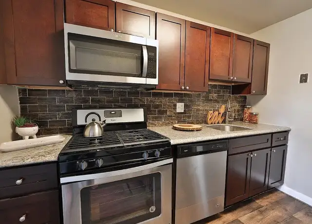 Photo of 215d Woodhill Dr, Glen Burnie, MD 21061
