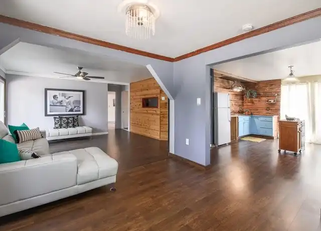 Property at 1123 Gunter St Unit A, Austin, TX, 78702, 2 beds, 1 bath, [object Object]