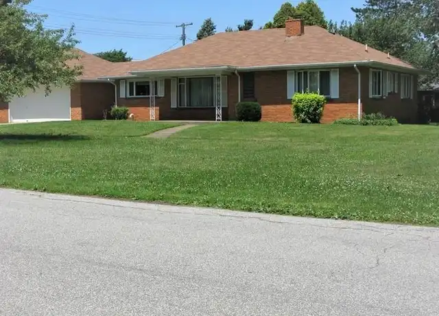 Property at 4040 W 10th St, Erie, PA, 16505, 3 beds, 1.5 baths, [object Object]