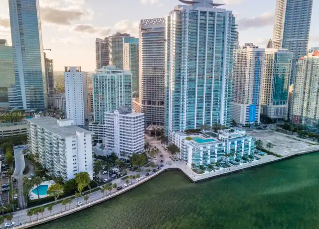 Property at 170 SE 14th St #2204, Miami, FL, 33131, 2 beds, 2 baths, [object Object]