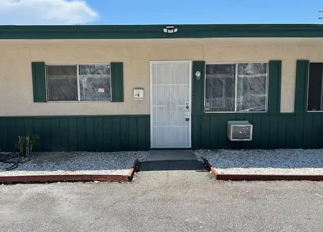 Property at 214 N Santa Fe St, Hemet, CA, 92543, 1 bed, 1 bath, [object Object]