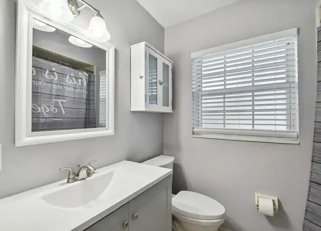 Property at 900 W Lake Brantley Rd, Altamonte Springs, FL, 32714, 1 bed, 1 bath, [object Object]