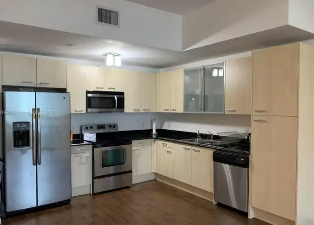 Property at 1350 NW 8th Ct Ph 5, Miami, FL, 33136, 1 bed, 1 bath, [object Object]