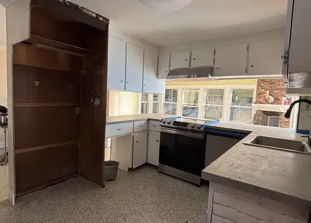 Property at 215 Jaffrey St, Weymouth, MA, 02188, 4 beds, 1.5 baths, [object Object]