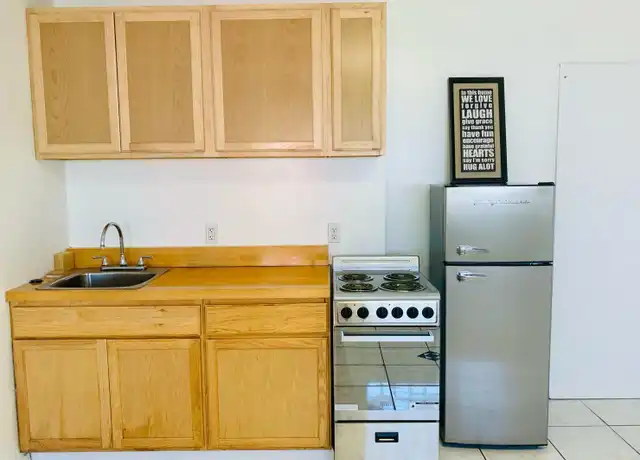 Property at 500 W Oakland Park Blvd, Wilton Manors, FL, 33311, 1 bed, 1 bath, [object Object]