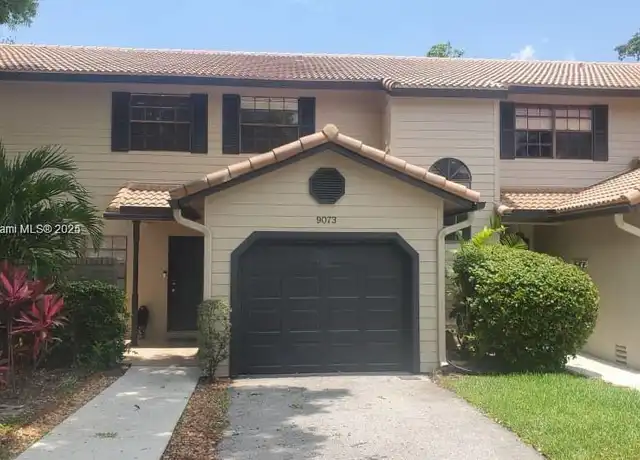 Property at 9073 Vineyard Lake Dr #9073, Plantation, FL, 33324, 3 beds, 2.5 baths, [object Object]