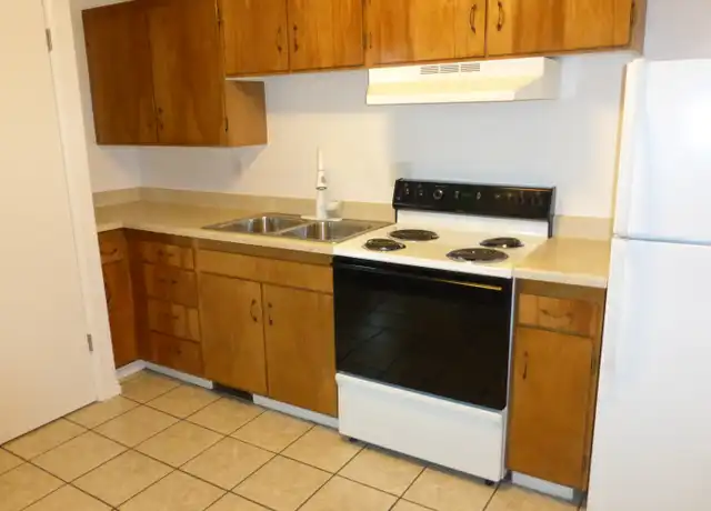 Property at 2105 E 3300 S, Salt Lake City, UT, 84109, 1 bed, 1 bath, [object Object]