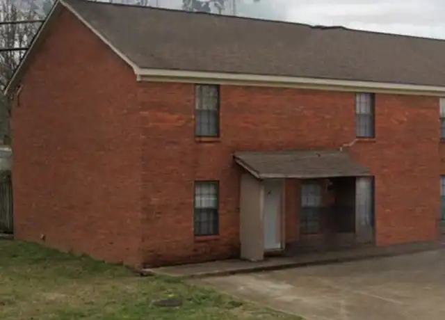 Property at 1212 Louisville St Unit 24, Starkville, MS, 39759, 2 beds, 1.5 baths, [object Object]