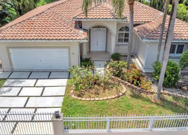 Property at 820 Tangier St, Coral Gables, FL, 33134, 3 beds, 3 baths, [object Object]