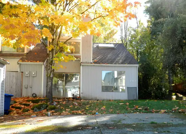 Property at 2317 SE 8th Dr, Renton, WA, 98055, 3 beds, 2 baths, [object Object]