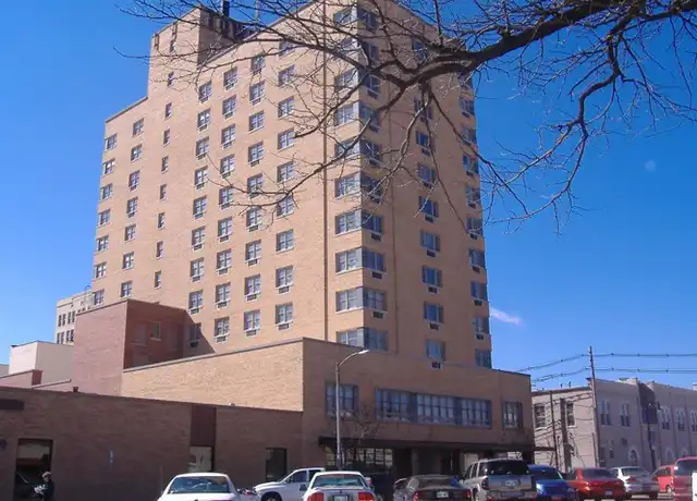 Property at 17 E 2nd Ave Unit 7A, Hutchinson, KS, 67501, 1 bed, 1 bath, [object Object]