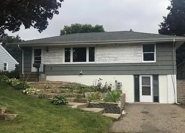 Property at 748 20th Ave N, South Saint Paul, MN, 55075, 3 beds, 1 bath, [object Object]