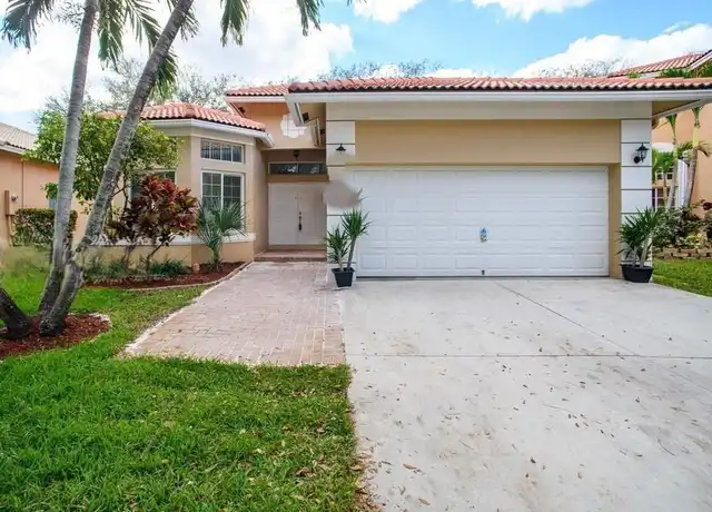 Property at 14186 SW 32nd St, Miramar, FL, 33027, 3 beds, 2 baths, [object Object]