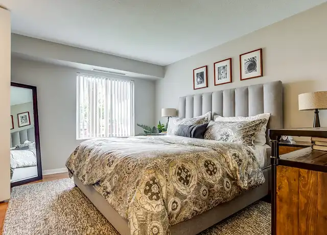 Property at Twin Lake Towers - 200 W 60th St, Westmont, IL, 60559, 1-2 bed, 1-1.5 bath, [object Object]