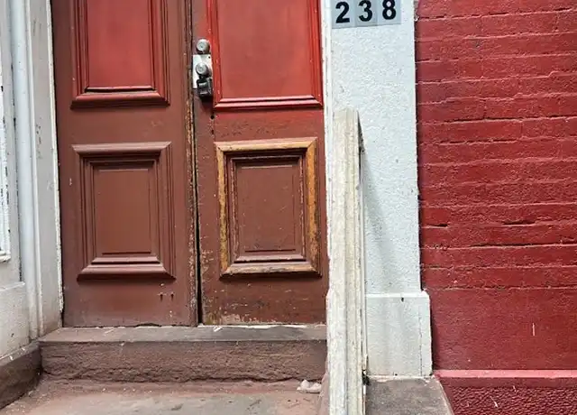 Property at 238 S 6th St Apt 2, Reading, PA, 19602, 2 beds, 1 bath, [object Object]