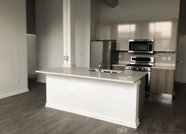 Property at 932 W Dakin St Unit 205, Chicago, IL, 60613, 3 beds, 2 baths, [object Object]