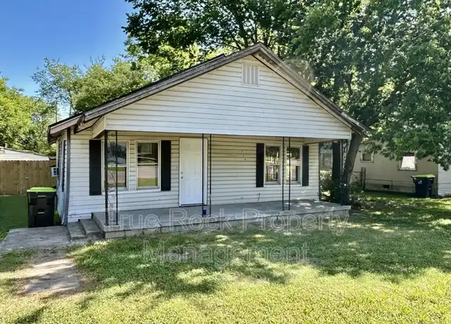 Property at 714 W 15th St, Ada, OK, 74820, 2 beds, 1 bath, [object Object]