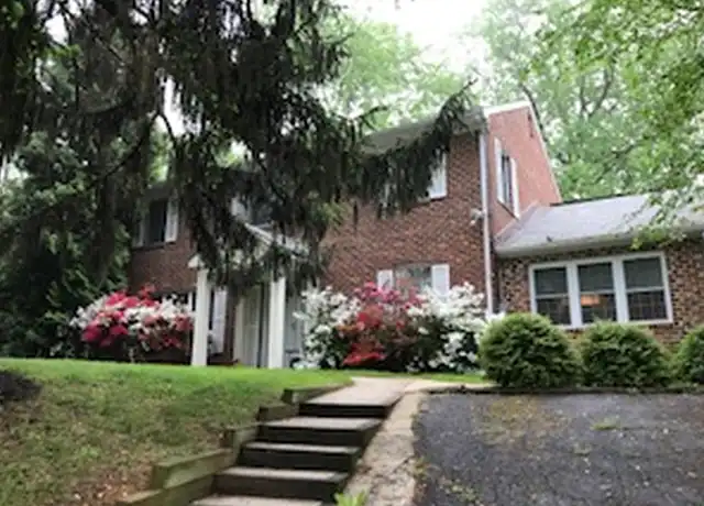 Property at 10805 Pearson St Unit Main, Kensington, MD, 20895, 1 bed, 2 baths, [object Object]
