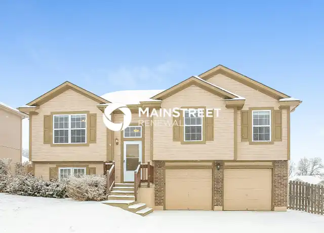 Property at 1600 NW High View Dr, Grain Valley, MO, 64029, 3 beds, 3 baths, [object Object]