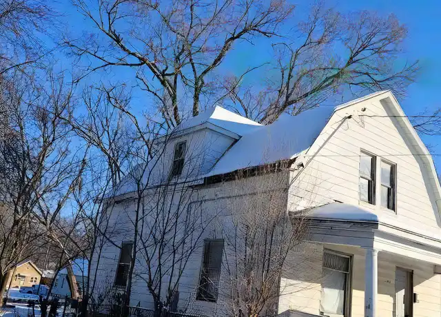 Property at 2203 W Howett St, Peoria, IL, 61605, 2 beds, 1 bath, [object Object]