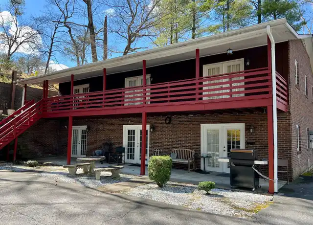 Property at 570 S Buena Vista Dr Unit 5, Hendersonville, NC, 28792, 1 bed, 1 bath, [object Object]