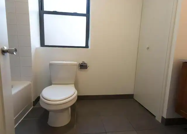 Property at 5234 S Ingleside Ave, Chicago, IL, 60615, 3 beds, 1 bath, [object Object]
