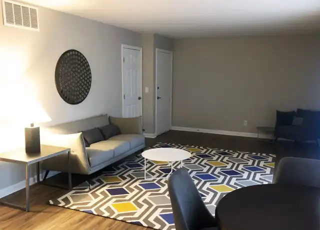 Property at 1349 Saddlebrook Ct Unit M26, Indianapolis, IN, 46228, 2 beds, 1 bath, [object Object]