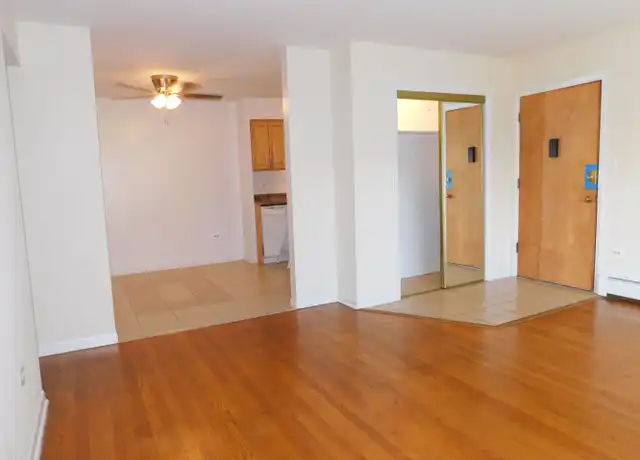 Property at 907 Washington St Unit 2A, Evanston, IL, 60202, 2 beds, 1 bath, [object Object]