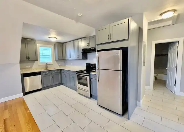 Property at 525 Charles St Unit 4, Providence, RI, 02904, 3 beds, 1 bath, [object Object]