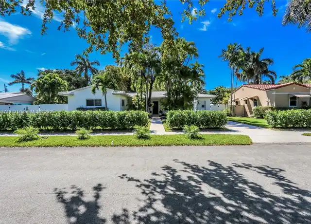 Property at 1338 Jackson St, Hollywood, FL, 33019, 2 beds, 2 baths, [object Object]