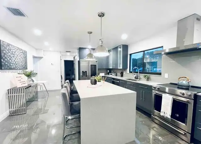 Property at 1713 Moffett St, Hollywood, FL, 33020, 2 beds, 2 baths, [object Object]
