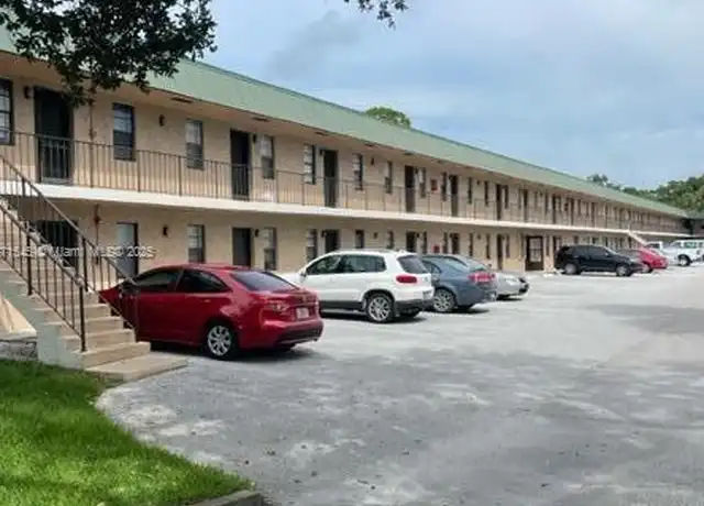 Property at 1021 SE Monterey Rd Unit 1-20, Stuart, FL, 34994, 1 bed, 1 bath, [object Object]