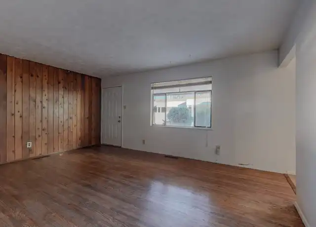 Property at 4600 Zuni Rd SE Unit A, Albuquerque, NM, 87108, 1 bed, 1 bath, [object Object]