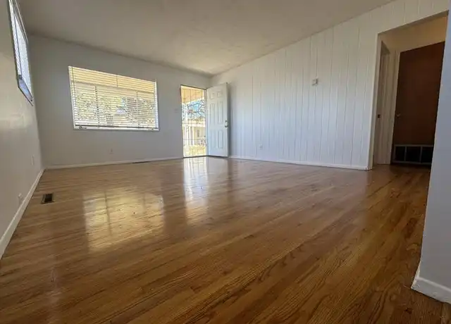 Property at 4600 Zuni Rd SE Unit A, Albuquerque, NM, 87108, 1 bed, 1 bath, [object Object]