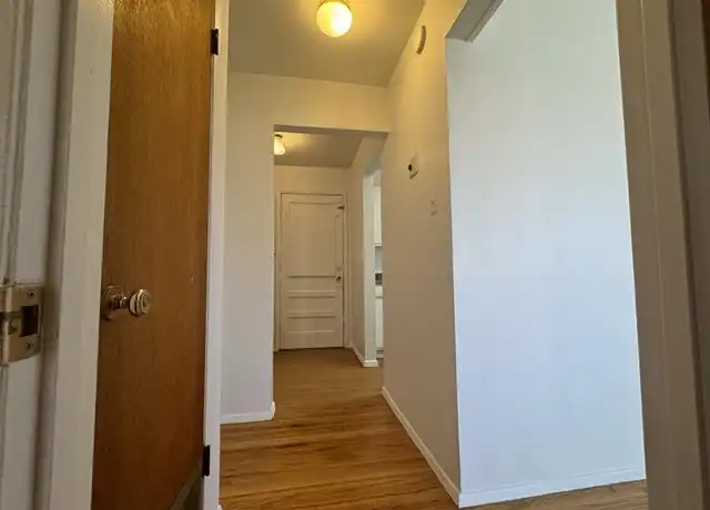 Property at 4600 Zuni Rd SE Unit A, Albuquerque, NM, 87108, 1 bed, 1 bath, [object Object]